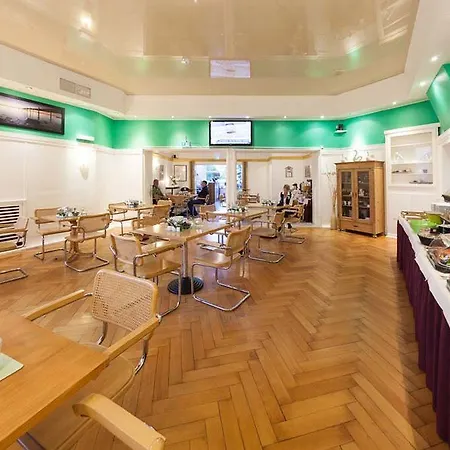 Trip Schumann Отель Дюссельдорф