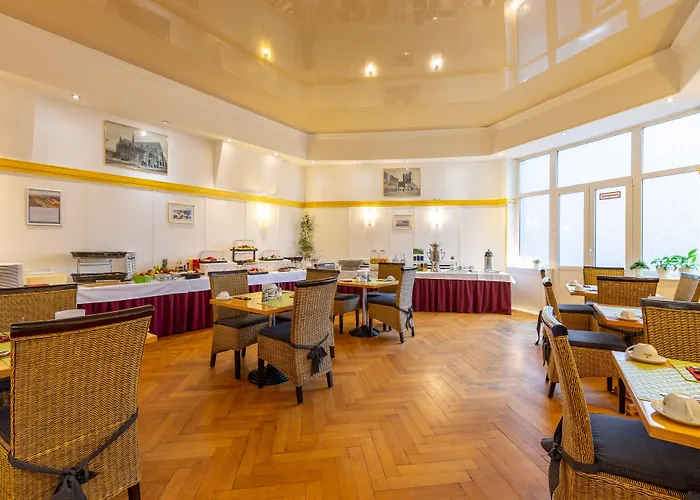 Hotel Trip Schumann 3*