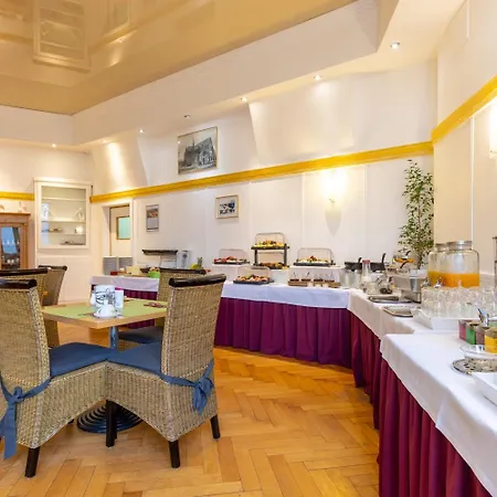 Trip Schumann 3* デュッセルドルフ