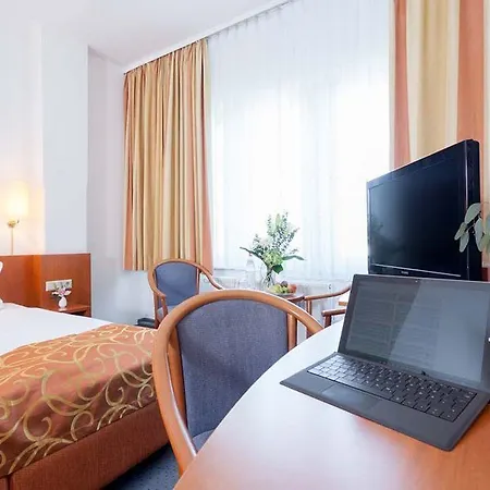 Hotel Trip Schumann 3*
